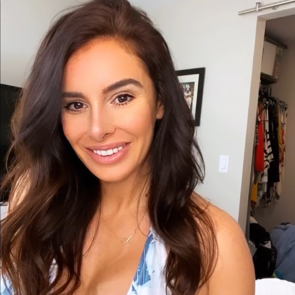 Meet your Posher, Kelly